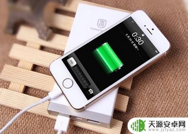 怎么给手机充电呀(手机怎么给手机充电)