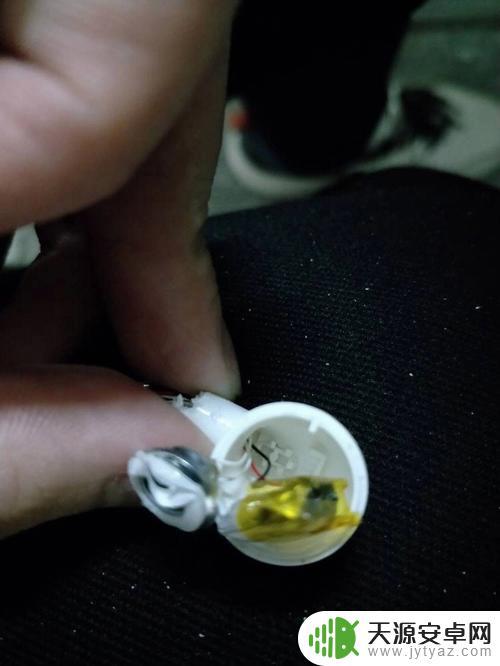 手机耳机怎么样拆(手机耳机怎么样拆开)