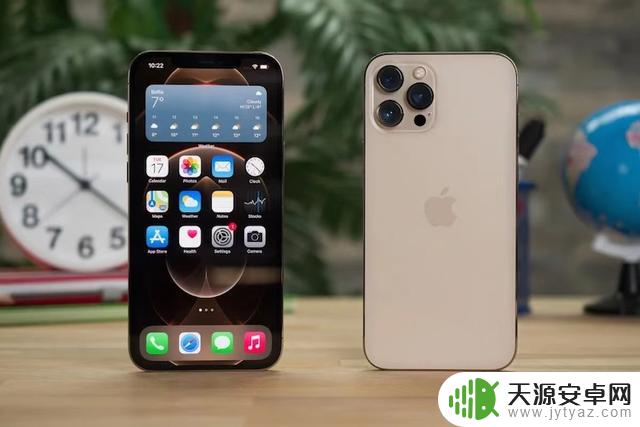 iPhone 16屏幕变大,A18强芯加持,告别静音拔片