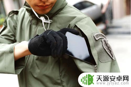父母一般把手机藏哪里 家长一般会把手机藏在哪个地方
