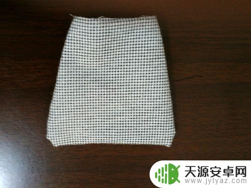 怎样做小手机包 手工布艺手机包的裁剪与缝制技巧