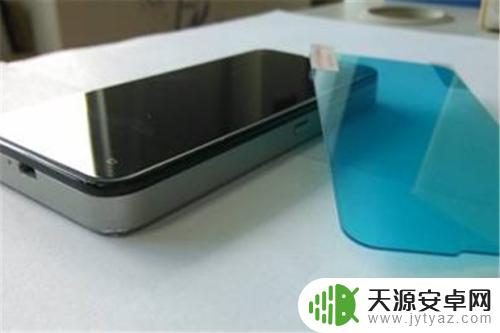 如何给手机贴膜钢化 钢化膜怎么撕下来