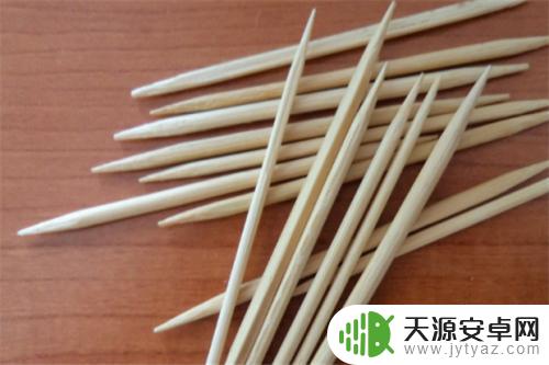 如何给手机贴膜钢化 钢化膜怎么撕下来