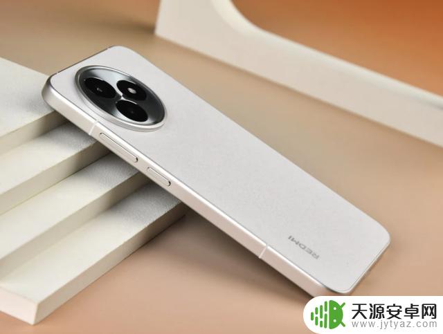 8月值得购买的3款性价比超高的手机，512GB内存让你体验旗舰级别的性能