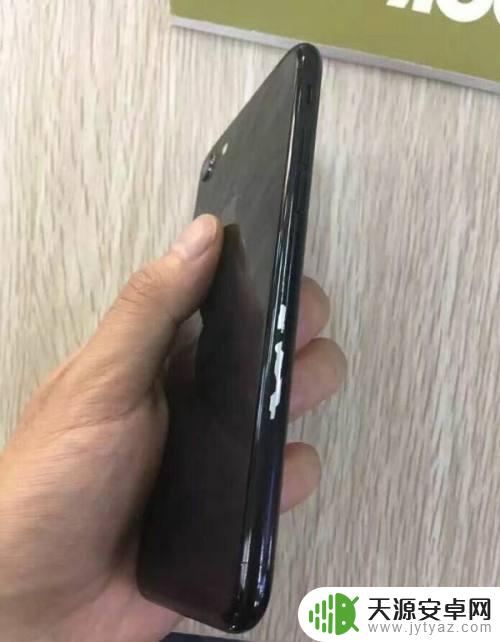 手机漆掉皮怎么修好 手机漆磕伤修复方法