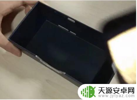 家长会把手机藏在卧室哪里 家长一般把手机藏在哪些地方