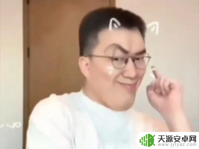 小虎手势舞：中国网络文化的独特舞蹈形式