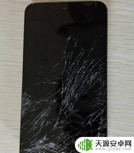 手机摔坏了屏幕黑屏怎样修复 苹果手机摔了一下突然黑屏怎么办