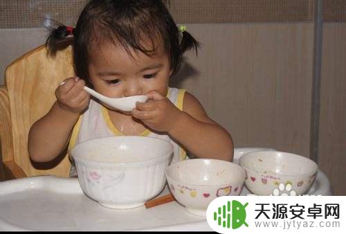 坐车玩手机为什么会头晕恶心 如何快速解除晕车的眩晕感