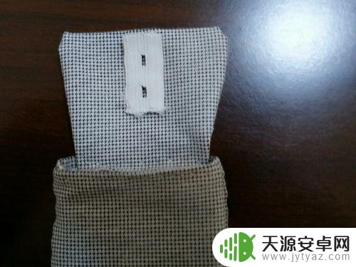 女人装手机的小包包自制 布艺手机包制作教程