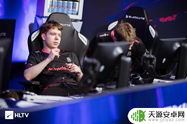 LVG带领球队晋级第三阶段,中国队近7年后再次进入Major 16强!