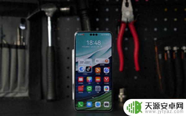 华为Mate 60 Pro评测：精雕细琢 成就史上最强大的Mate