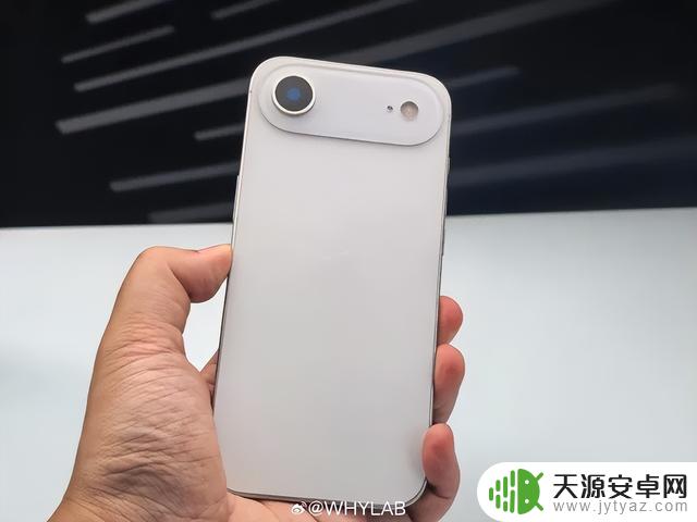 今年新 iPhone 外观焕然一新,5.66 mm 厚度令人惊艳,该换新机了!