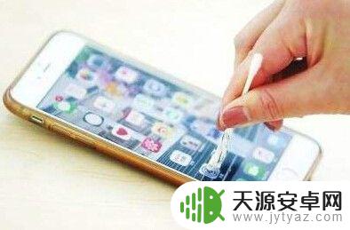 手机受潮了用什么代替 手机泡水怎么处理