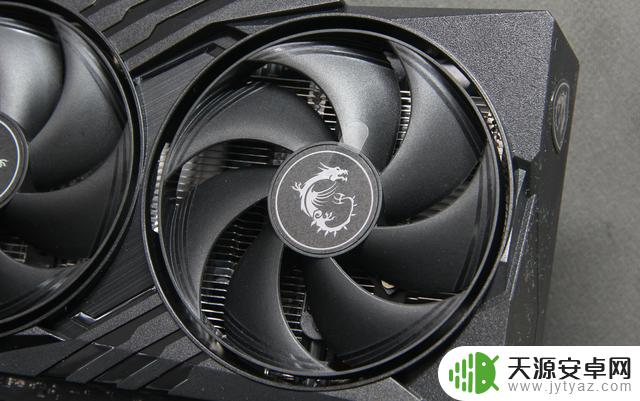 如何选择适合暑期入门游戏的显卡?微星RTX5050魔龙和万图师为你解答