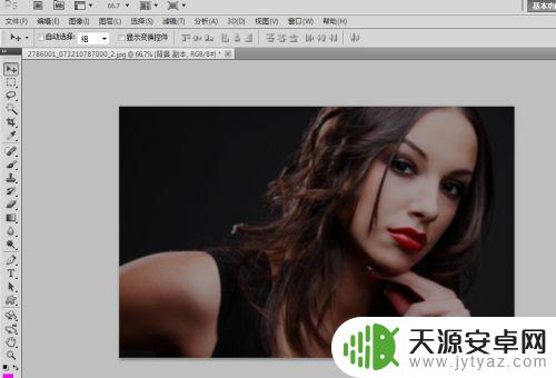 手机怎么把模糊的图片变成高清图 如何使用Photoshop将模糊照片处理成高清照片