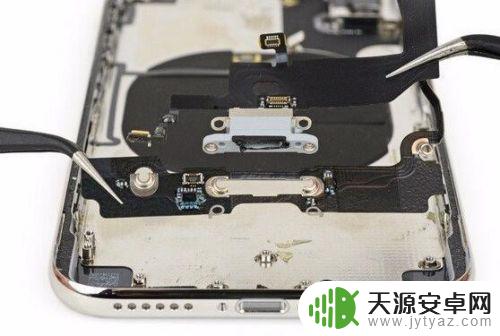 如何拆开苹果x手机机身 苹果iPhone X真机拆解步骤详解