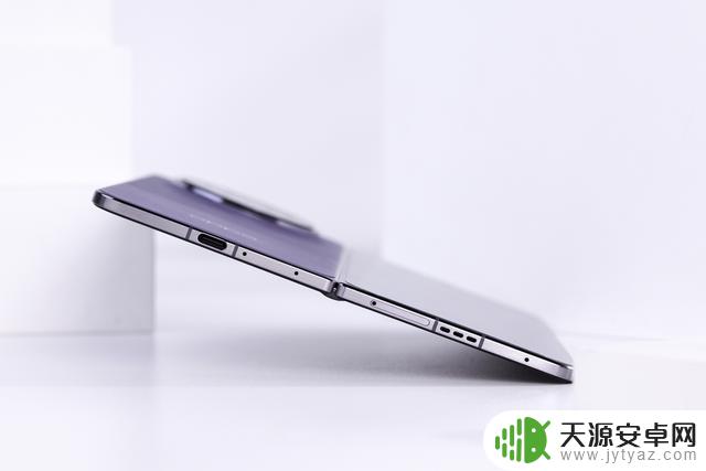 三款热销大折叠手机推荐：轻薄设计，性能出众