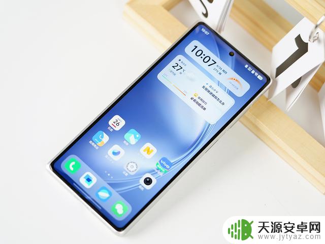 三款热销大折叠手机推荐：轻薄设计，性能出众