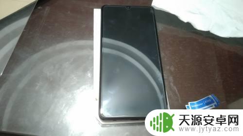 手机定位贴怎么用法 贴膜定位标签怎么贴