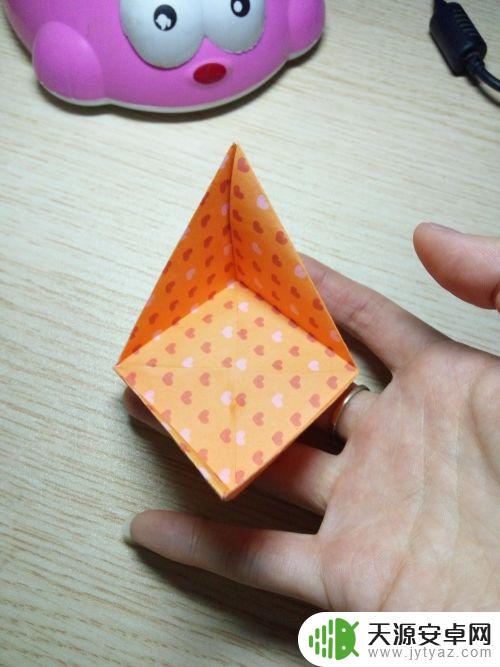 手机支架怎么复位的 如何用纸折手机支架