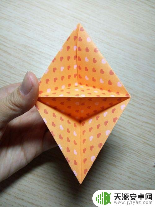 手机支架怎么复位的 如何用纸折手机支架