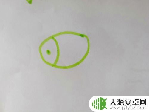 手机怎么画小鱼 如何快速画小鱼简笔画