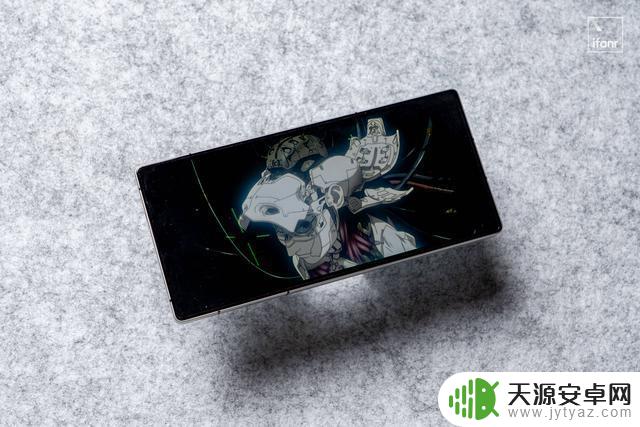 红魔10S Pro 氘锋透明银翼版:首搭高通骁龙8 至尊领先版,打造PC游戏体验的手机
